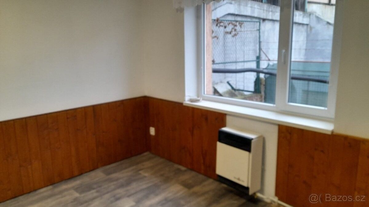 Pronájem byt - Povrly, 403 32