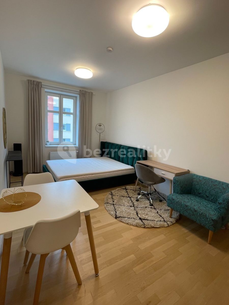 Pronájem byt 1+kk - Plzeňská, Praha - Košíře, 30 m² - 2