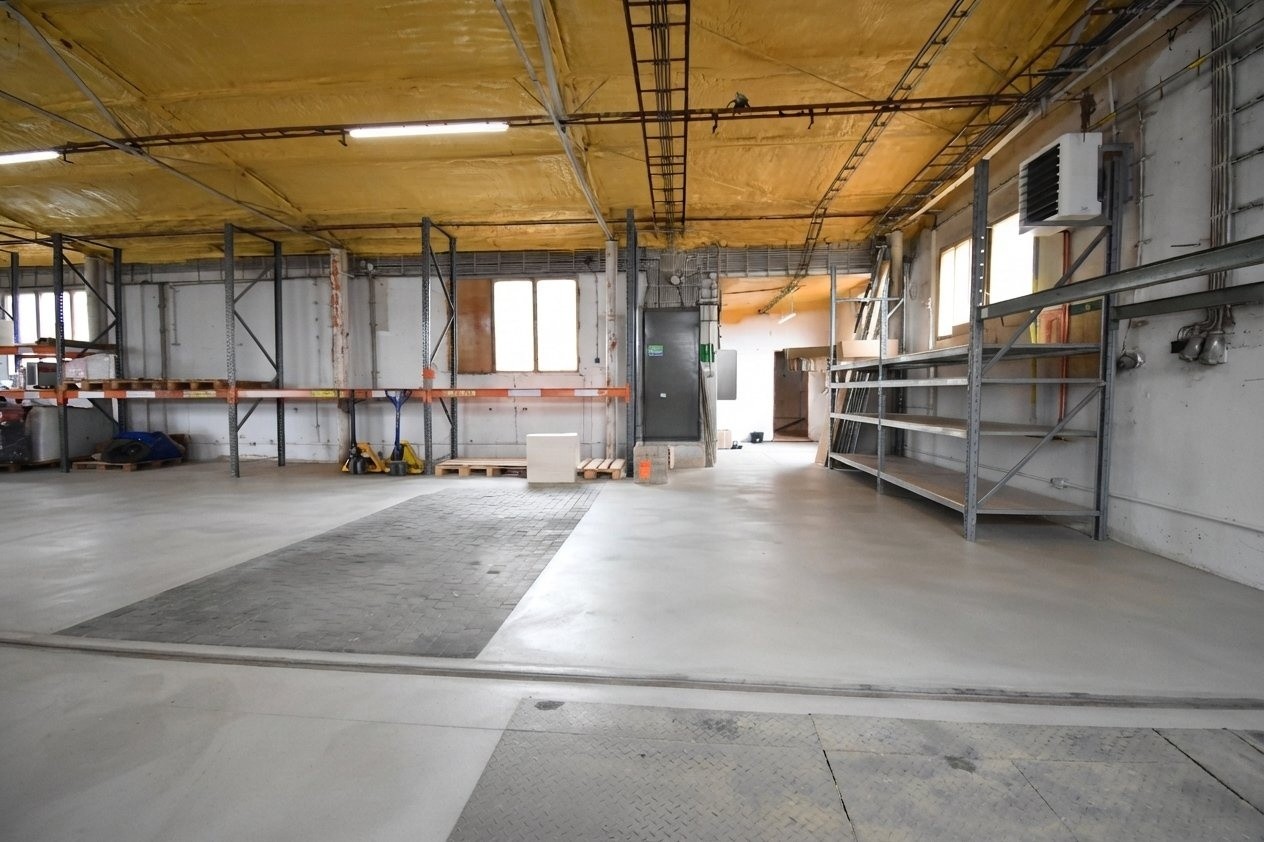 Pronájem výrobní prostory - Plzeň, 266 m² - 2