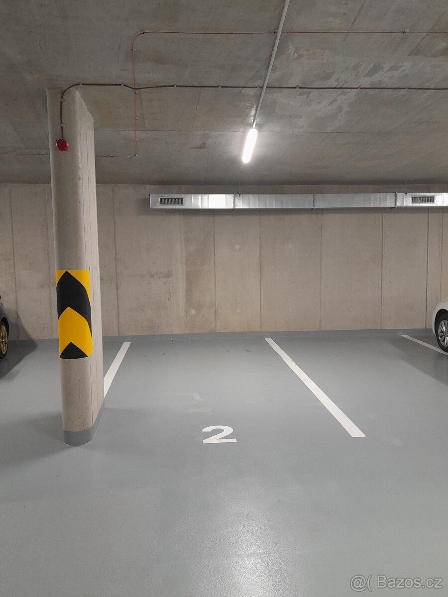 Garáže, Praha, 155 00