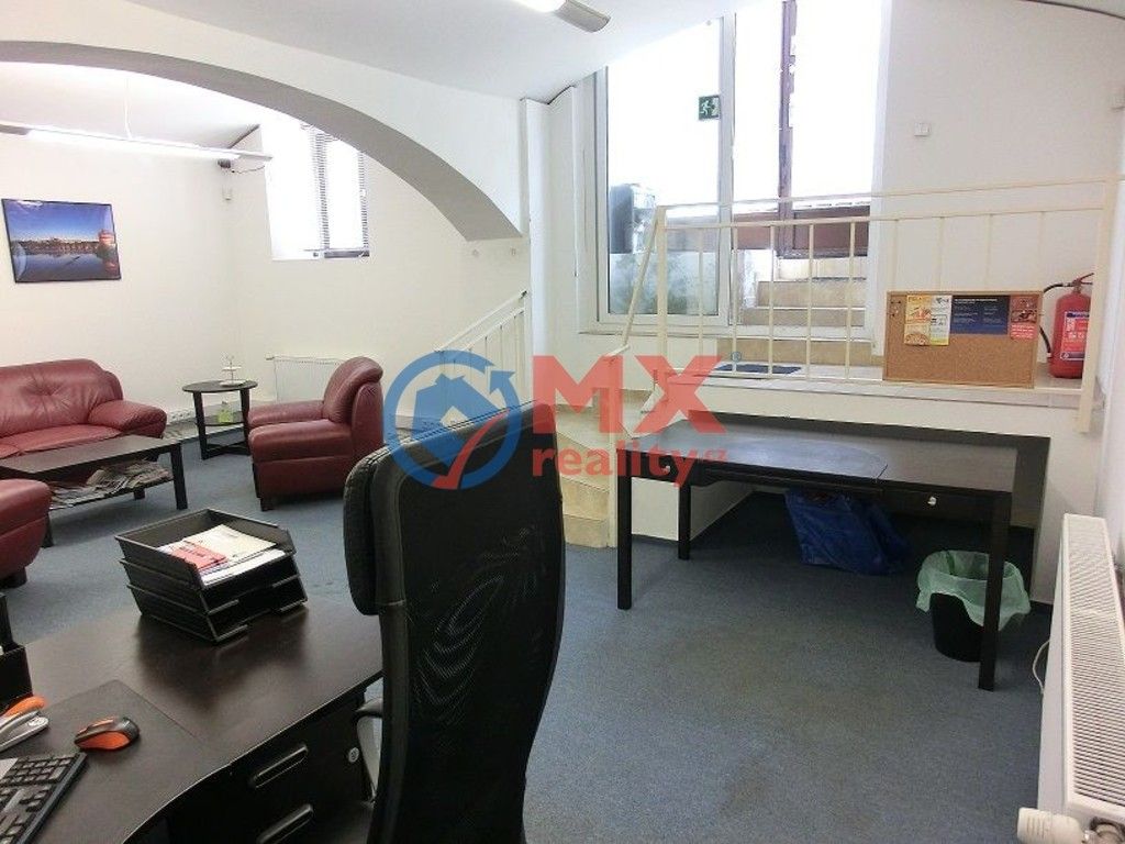 Prodej kancelář - Na Švihance, Praha, 101 m²