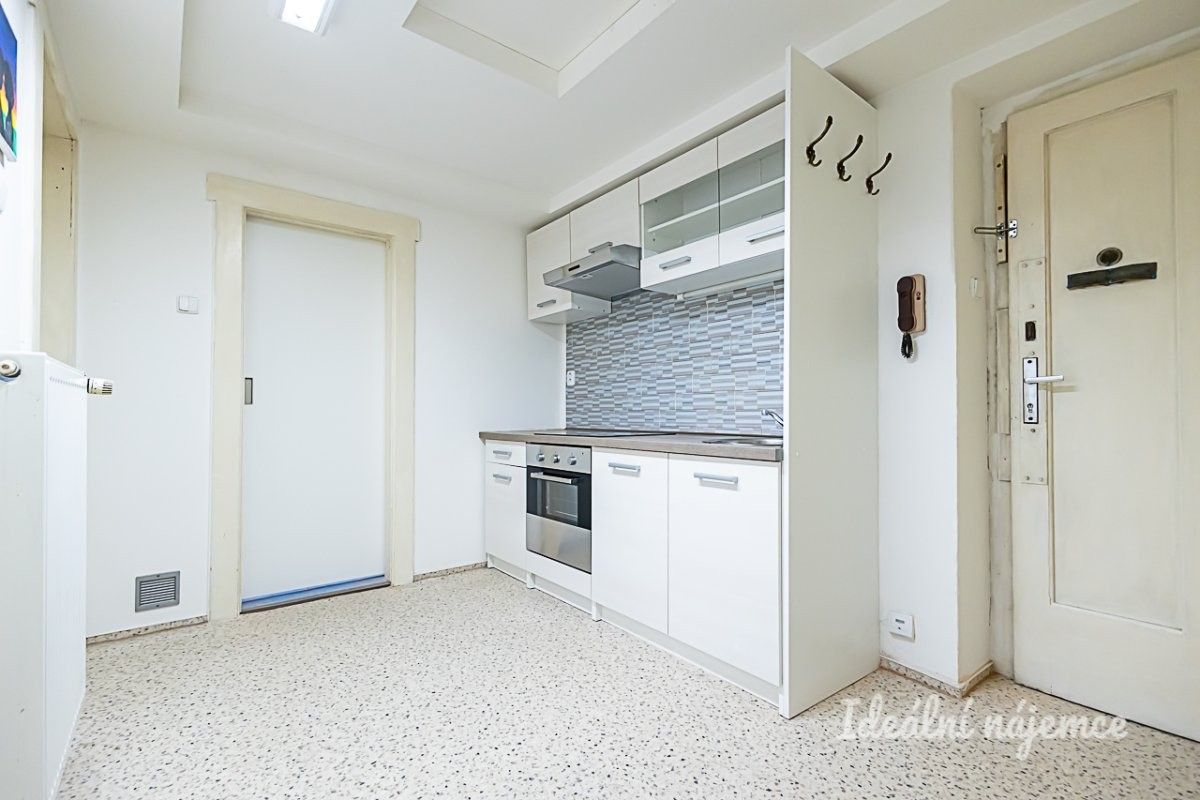 Byt 2+kk · 49 m² · Pivovarnická, Praha - 3