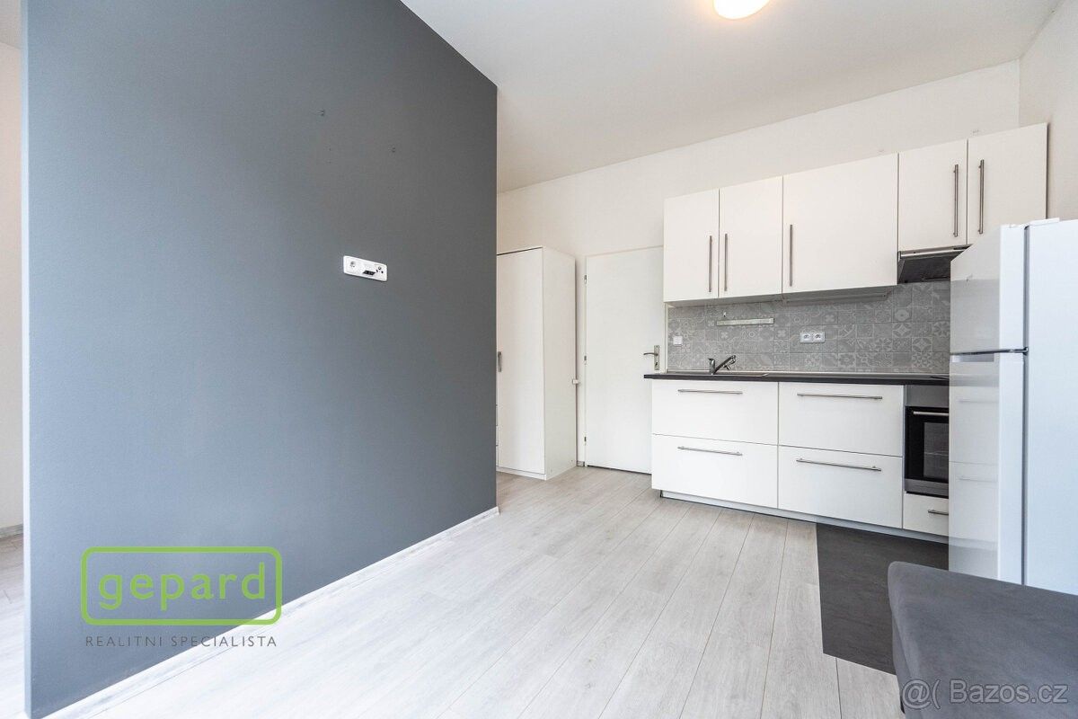 Rodinné domy, Praha, 108 00