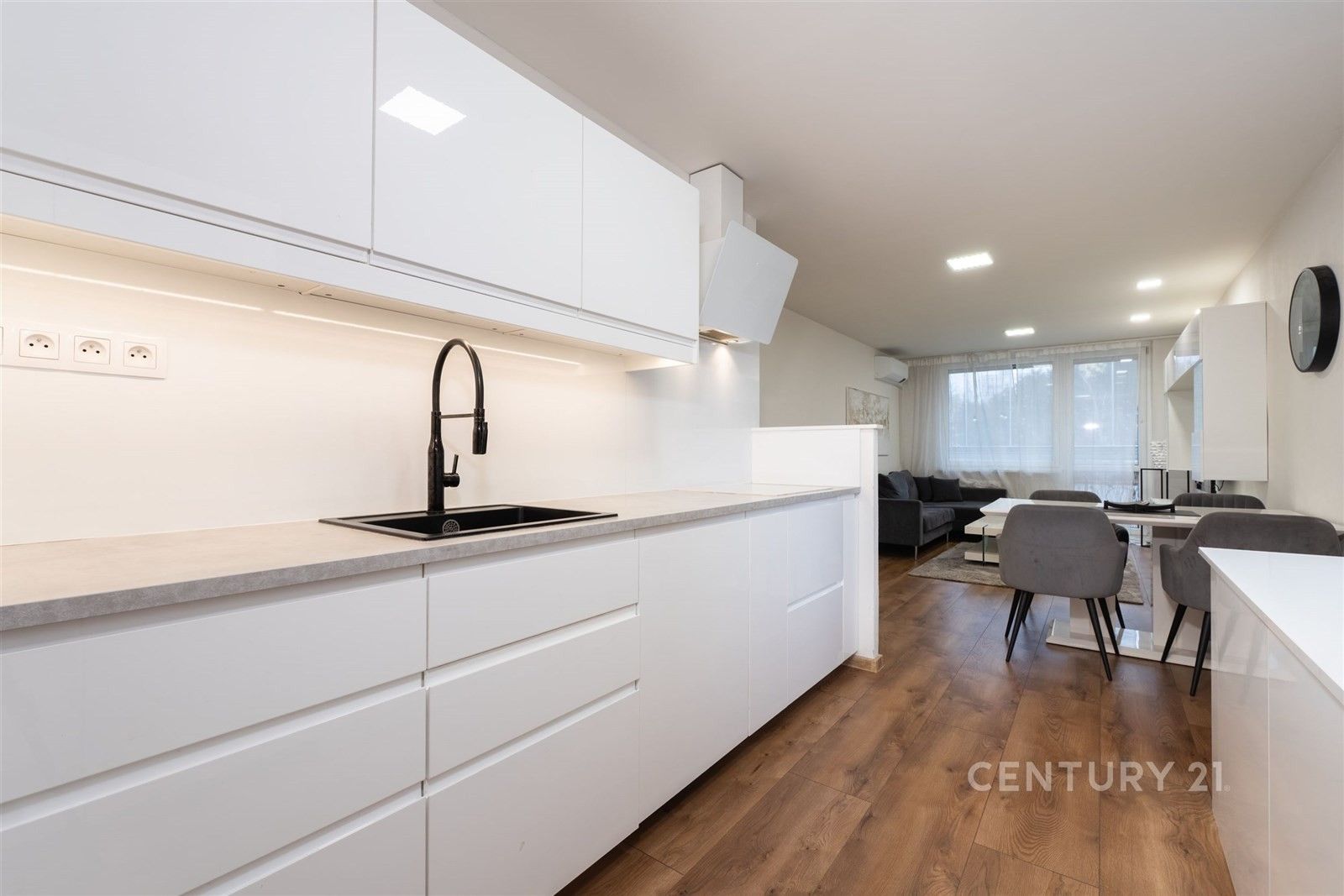 4+kk, Česká, Most, 97 m²