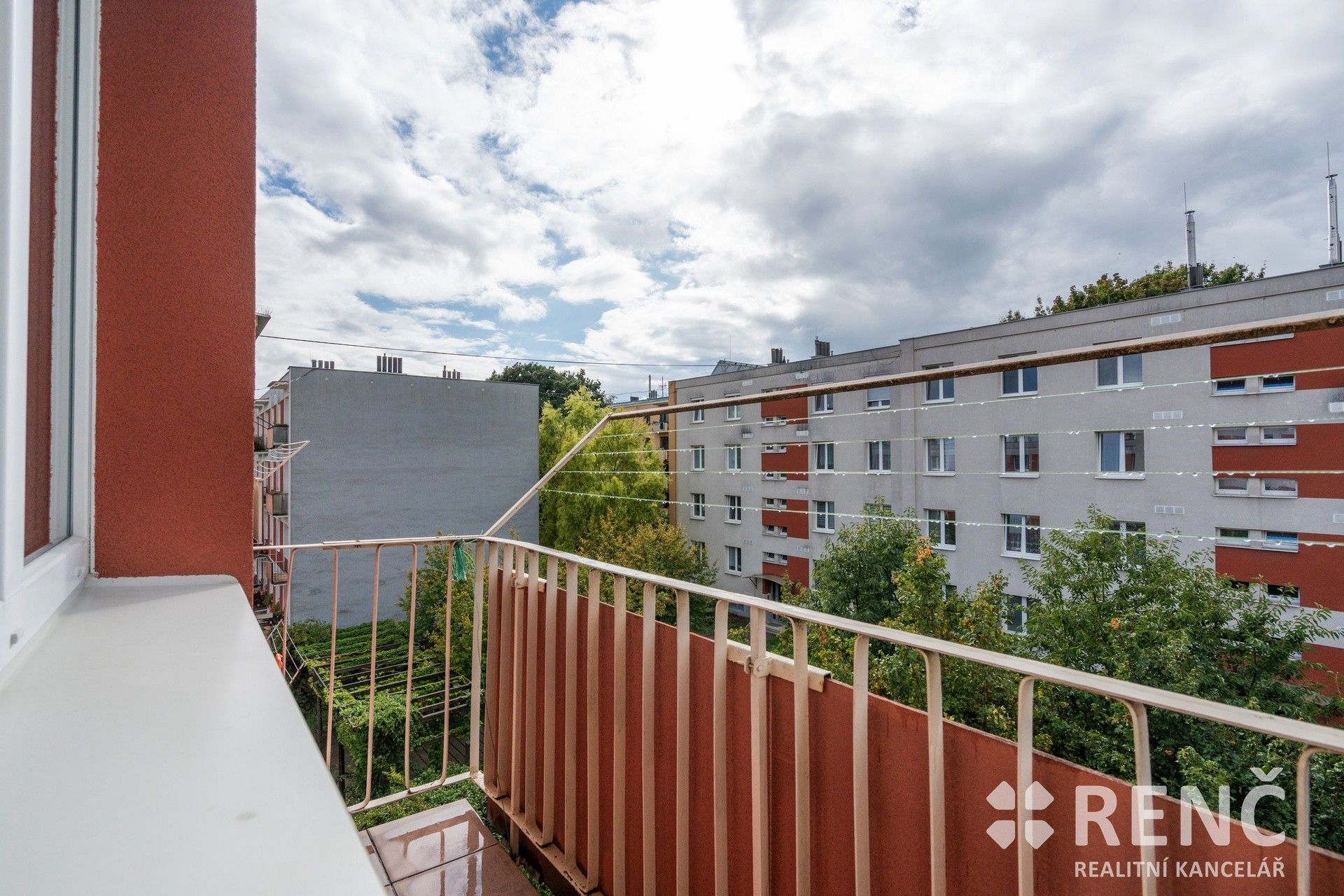 Byt 1+1 · 37 m² · Družstevní, Brno - 4