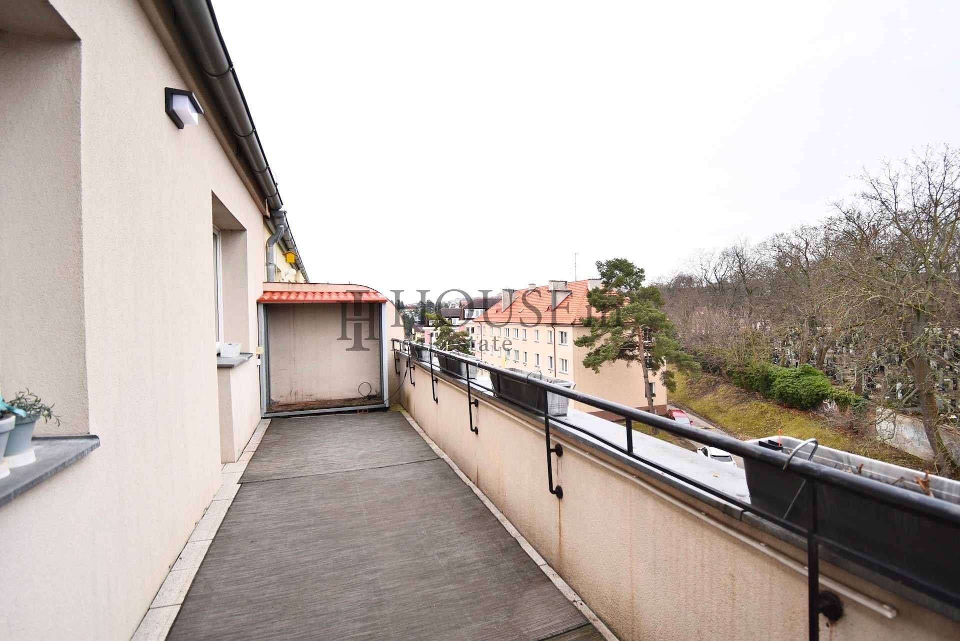 Pronájem byt 2+1 - Ve struhách, Praha, 45 m²