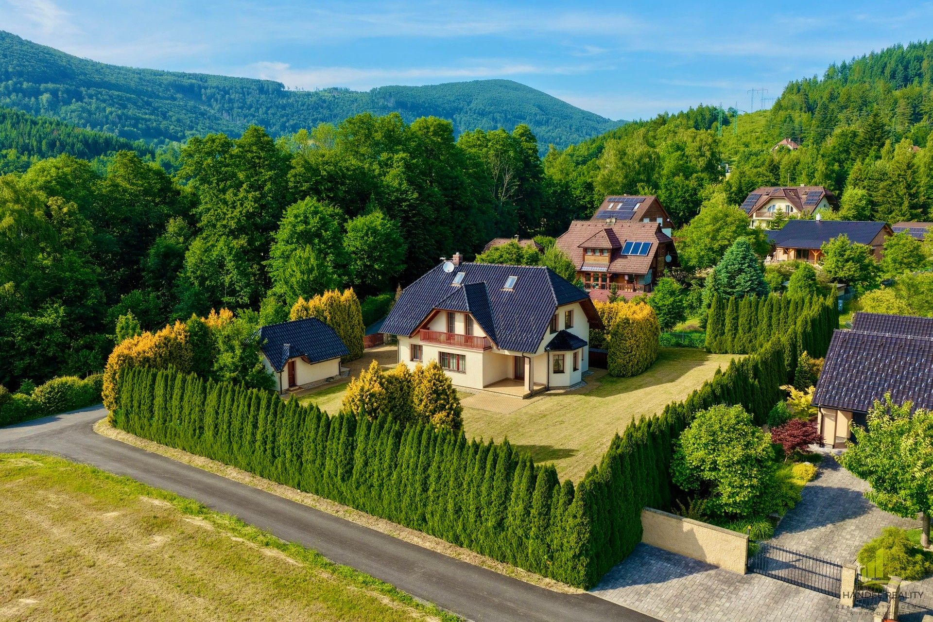 Prodej rodinný dům - Sladské, Rožnov pod Radhoštěm, 239 m²