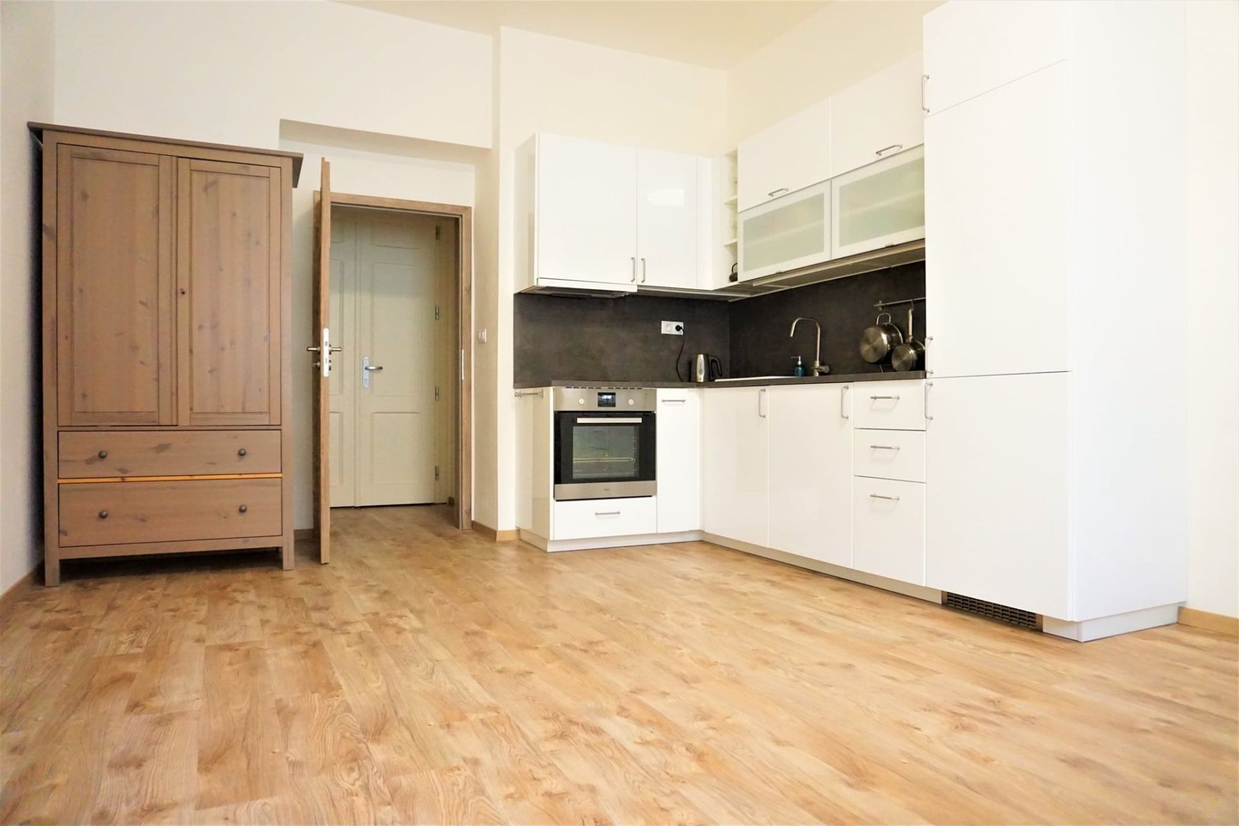 1+kk, Na spojce, Praha - Vršovice, 29 m² - 1