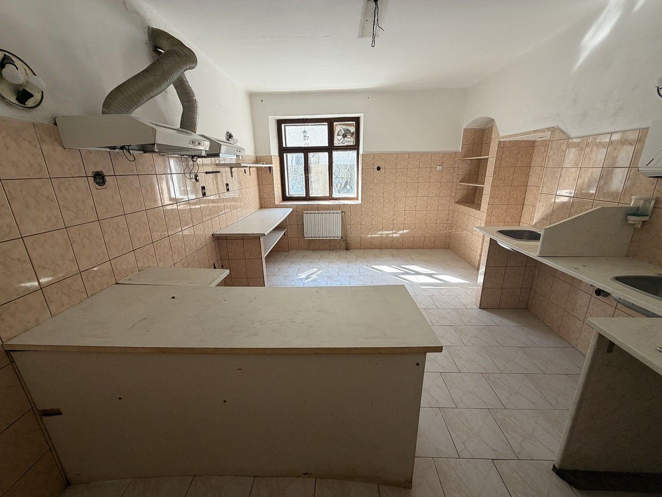 Prodej chalupa - Bouzov - Kozov, okres Olomouc, Olomoucký kraj, 595 m² - 2