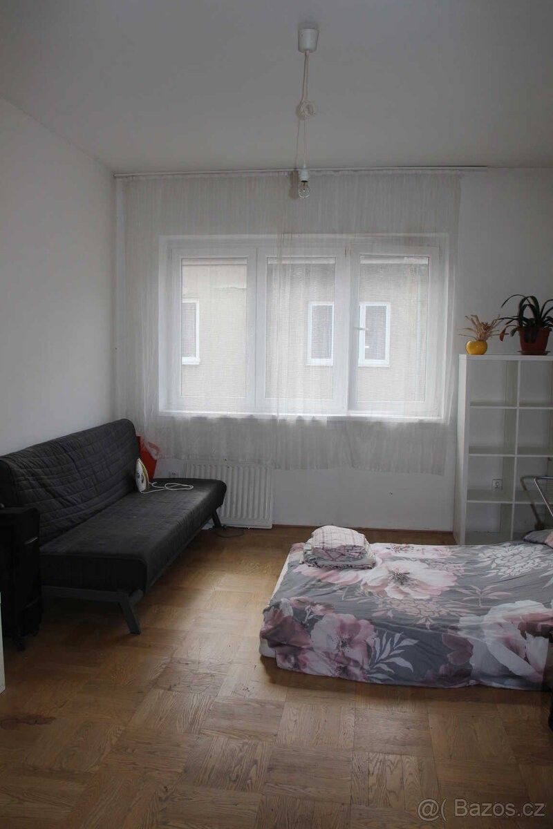 Pronájem byt 1+1 - Brno, 602 00, 32 m²