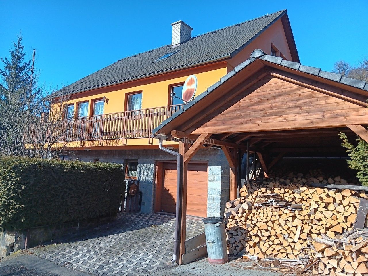 Prodej rodinný dům - Hanžlov II, Vsetín, 250 m²