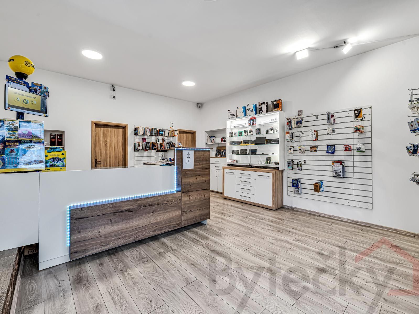 Pronájem kancelář - Slivenecká, Praha, 96 m²