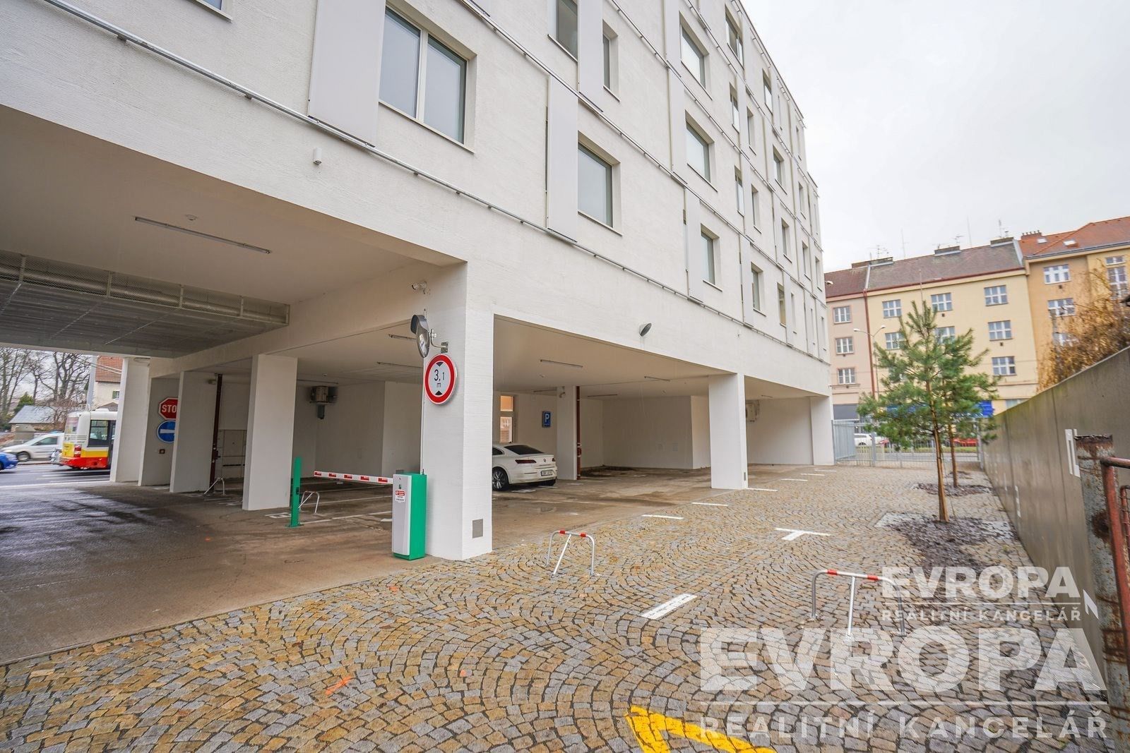 Byt 1+kk · 29 m² · Gočárova třída 1207, Hradec Králové Pražské Předměstí - 4