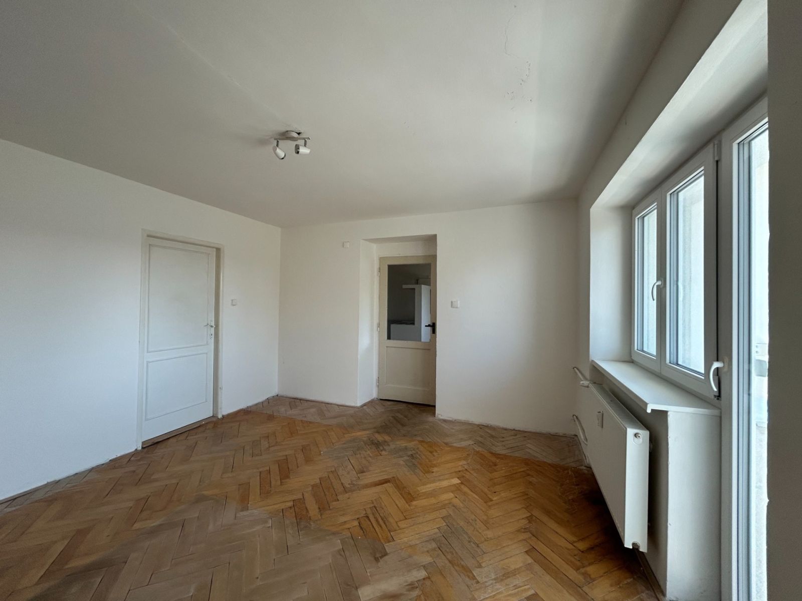 3+kk, Revoluční, Žďár nad Sázavou - Město Žďár, Kraj Vysočina, 70 m² - 2