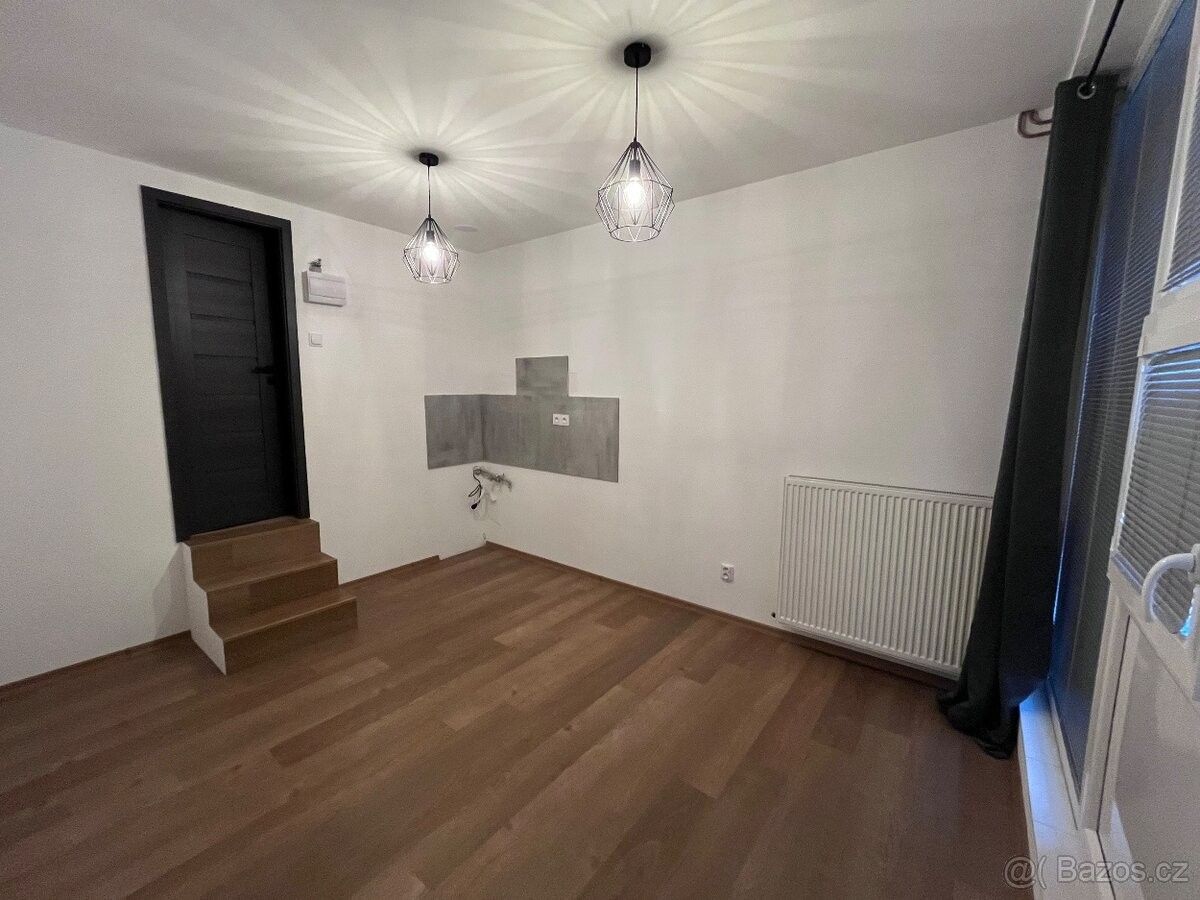 Pronájem obchodní prostory - Liberec, 460 01 - 1