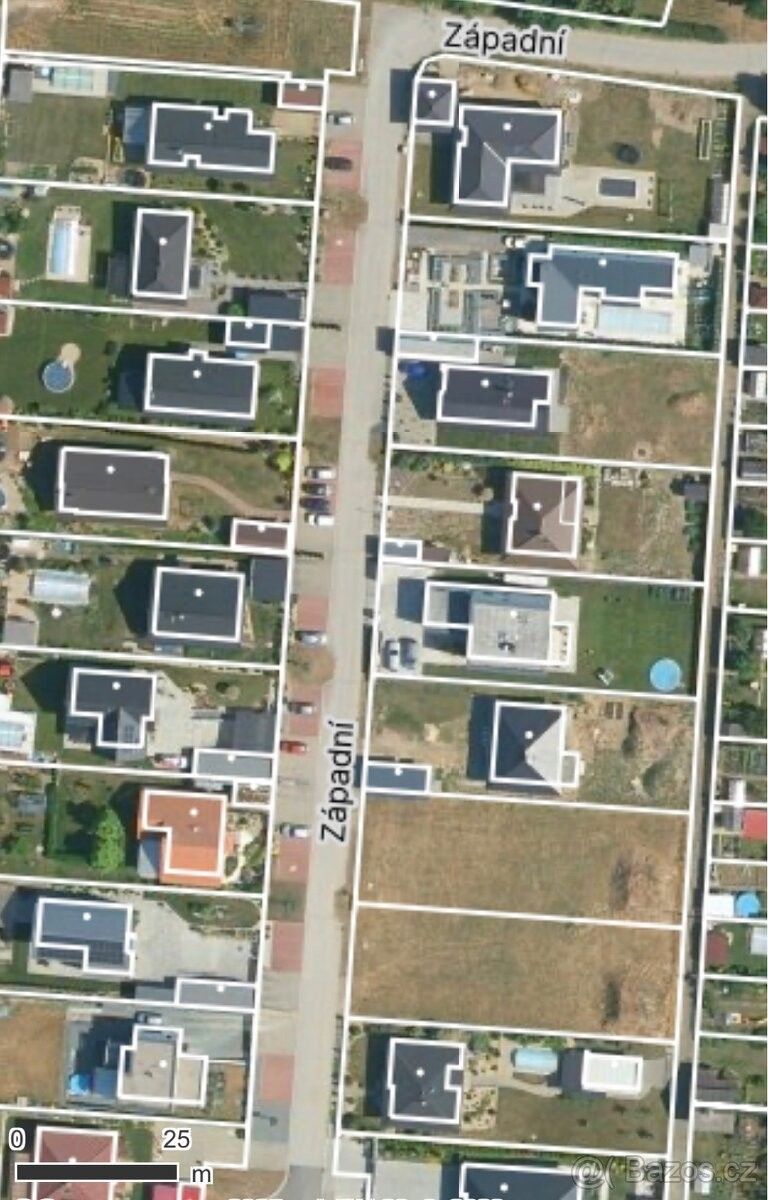 Prodej pozemek pro bydlení - Chvaletice, 533 12