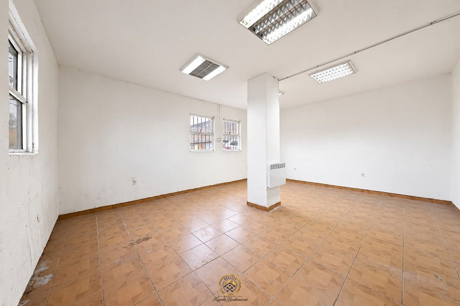 Pronájem sklad - Chrášťany, okres Praha-západ, 472 m² - 5
