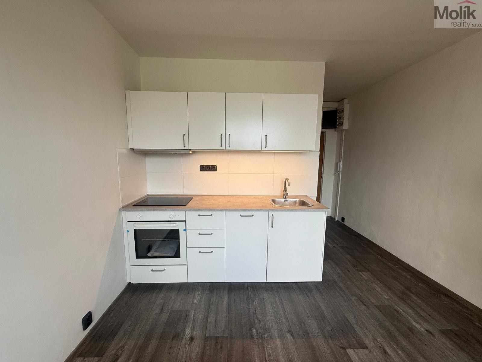 1+1, Marš. Rybalka, Most, 35 m² - 1