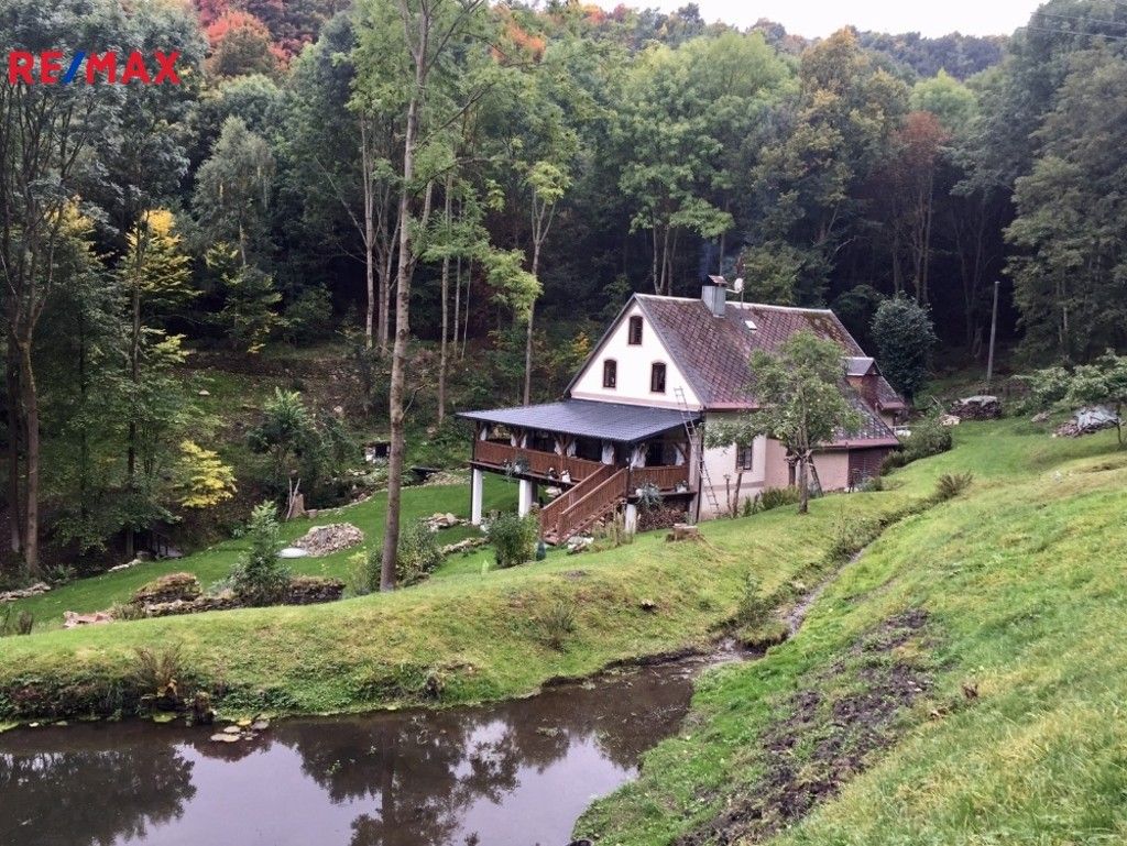 Chalupy, Srní, Stráž nad Ohří, 300 m²