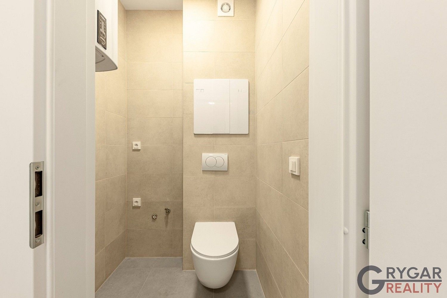 Prodej byt 1+1 - Pod pekárnami, Praha 9 - Vysočany, 55 m² - 5