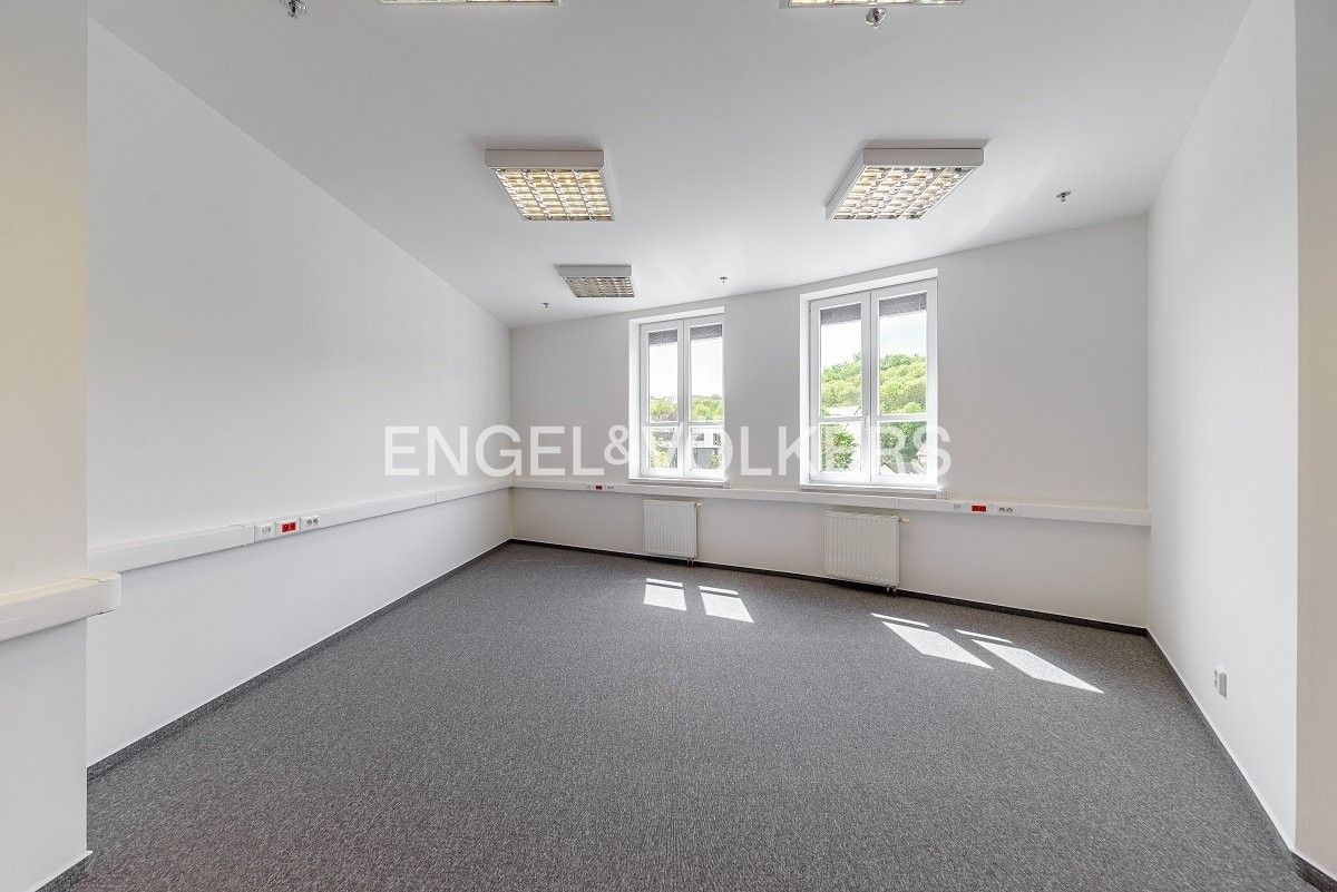 Kancelář · 34 m² · Nuselská 499, Praha Michle - 4