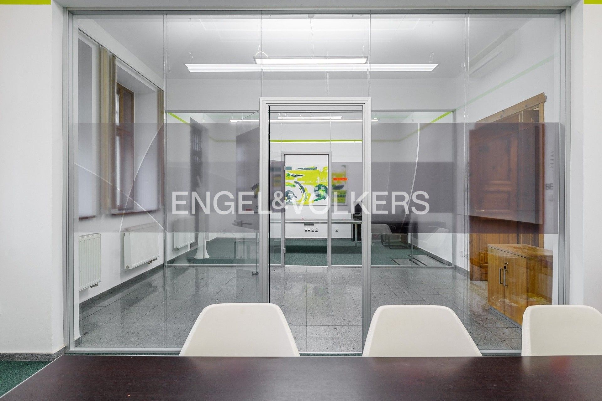 Pronájem obchodní prostory - Bělehradská, Praha, 114 m²