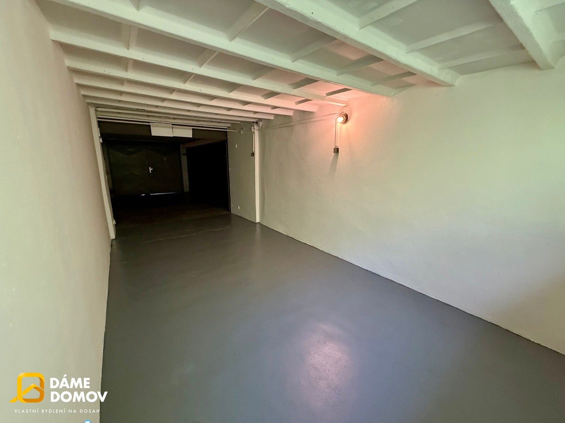 Garáže, U Náhonu, Zlín, 17 m²