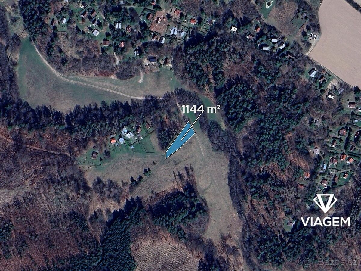 Stavební pozemek, Lipová – pohled 2