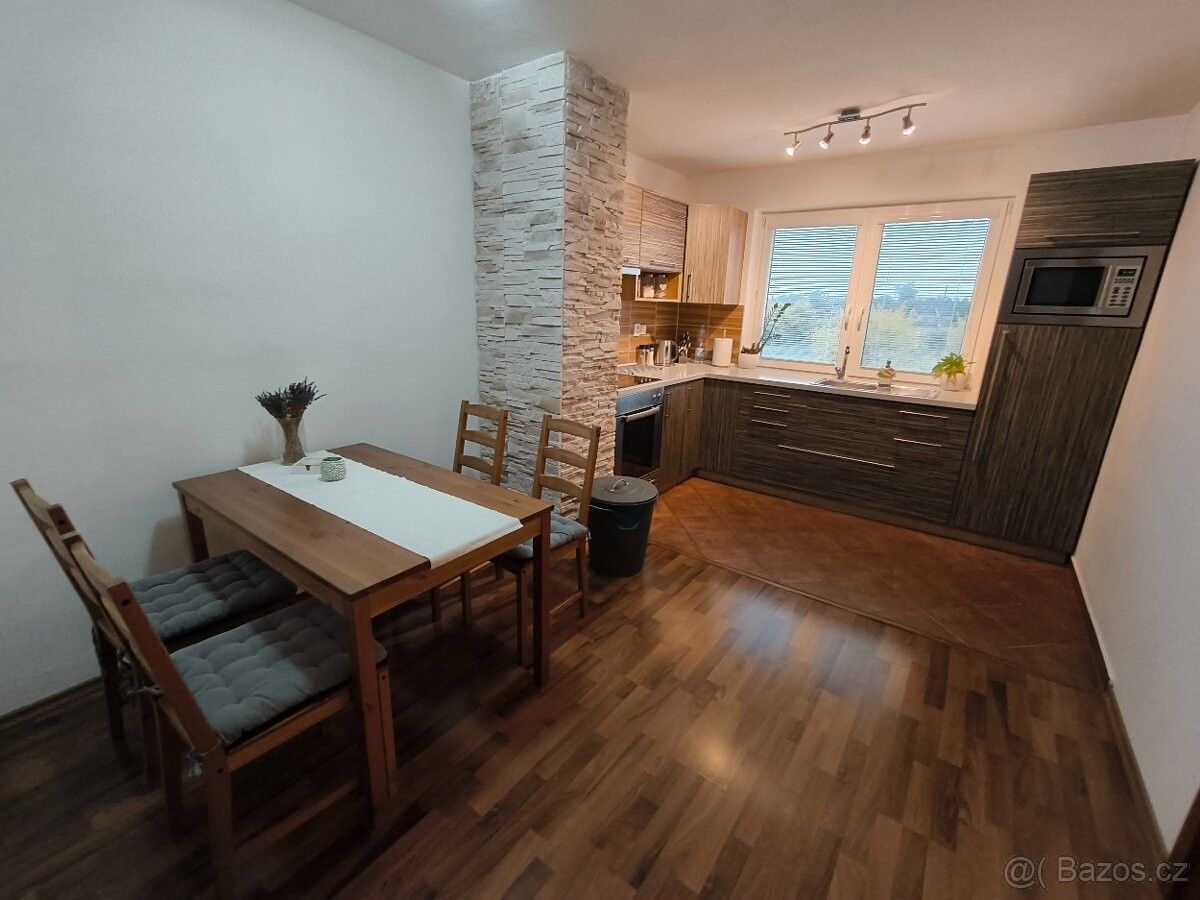 Pronájem byt - Bukovany, 779 00