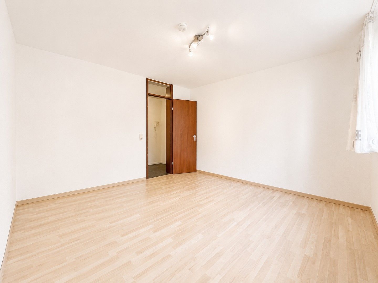 Pronájem byt 3+1 - , Bádensko-Württembersko, 85 m² - 5