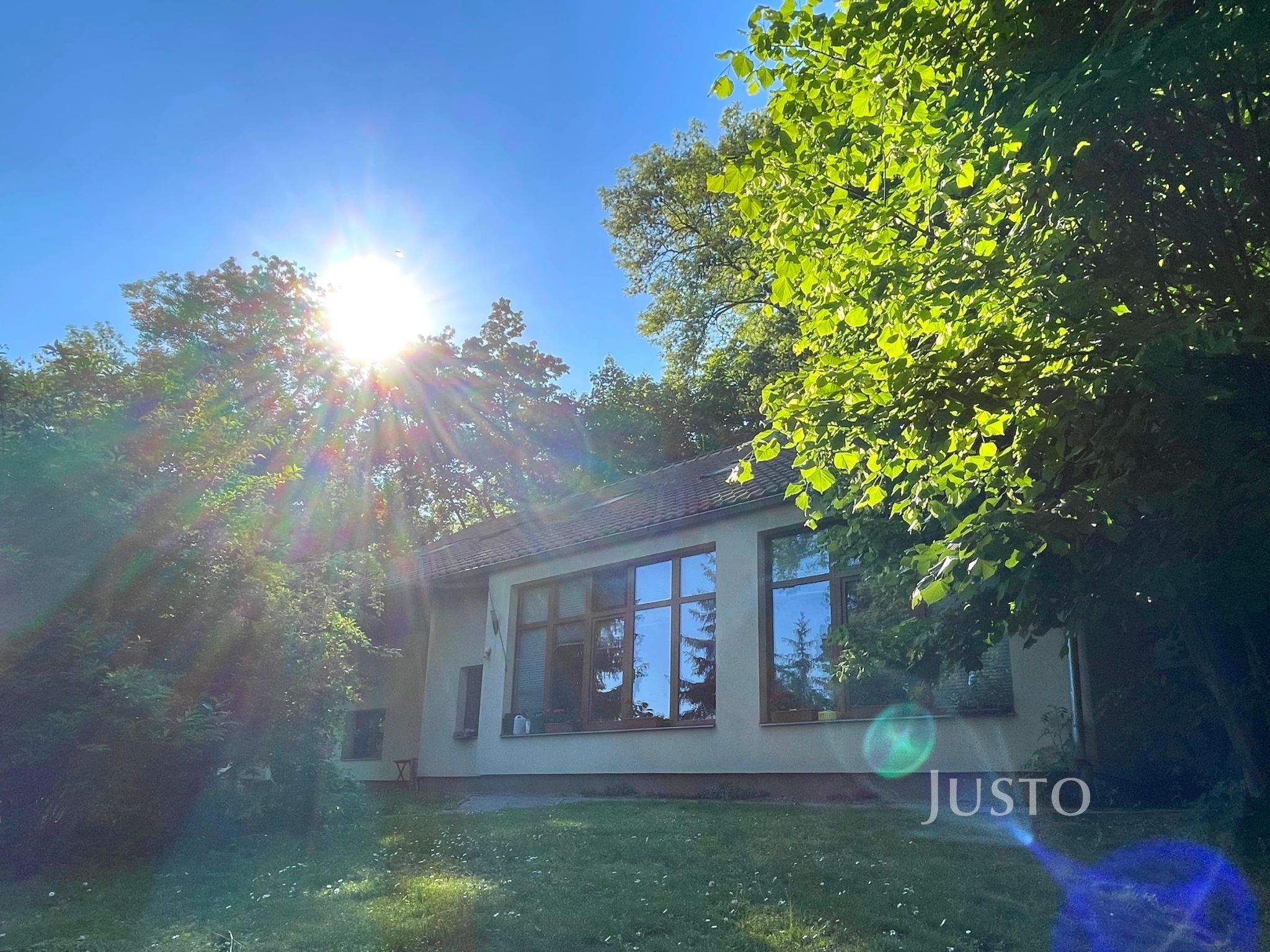 Prodej kancelář - Nad konečnou, Praha, 250 m²