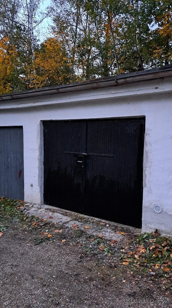 Garáže, Liberec, 460 05