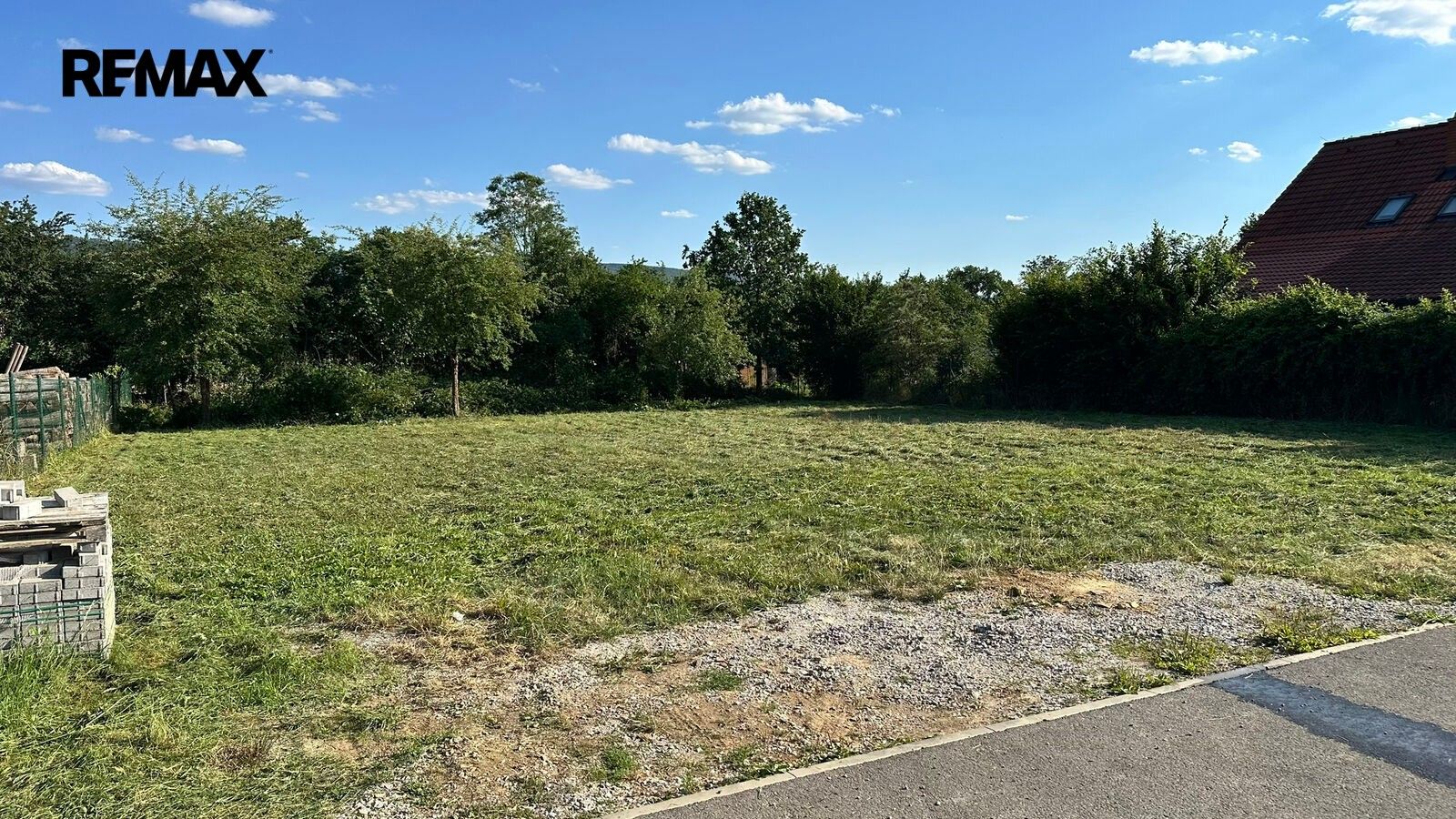 Prodej pozemek pro bydlení - Nesvačily, 981 m² - 5