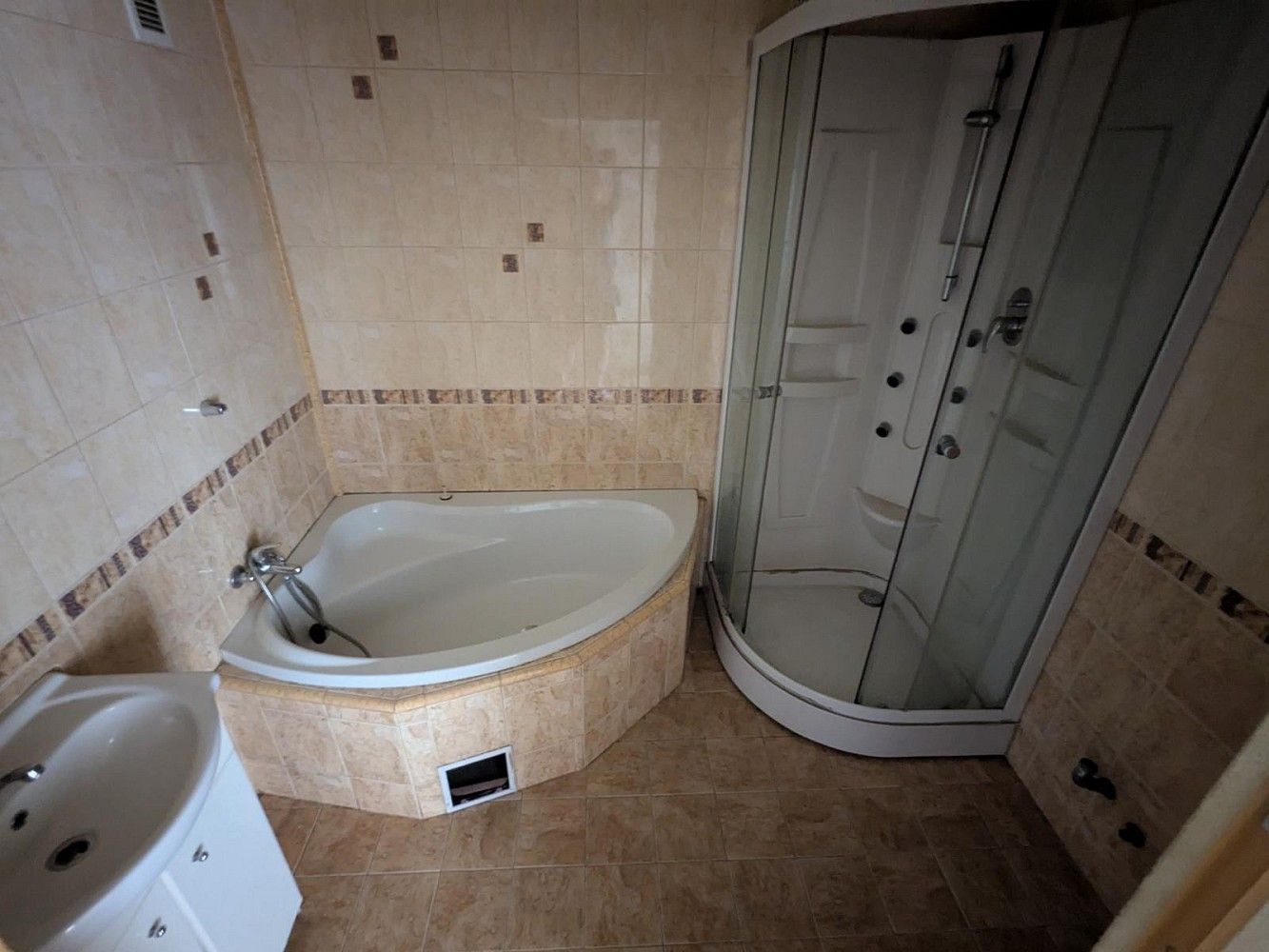 3+1, Obrnice, okres Most, Ústecký kraj, 62 m² - 2