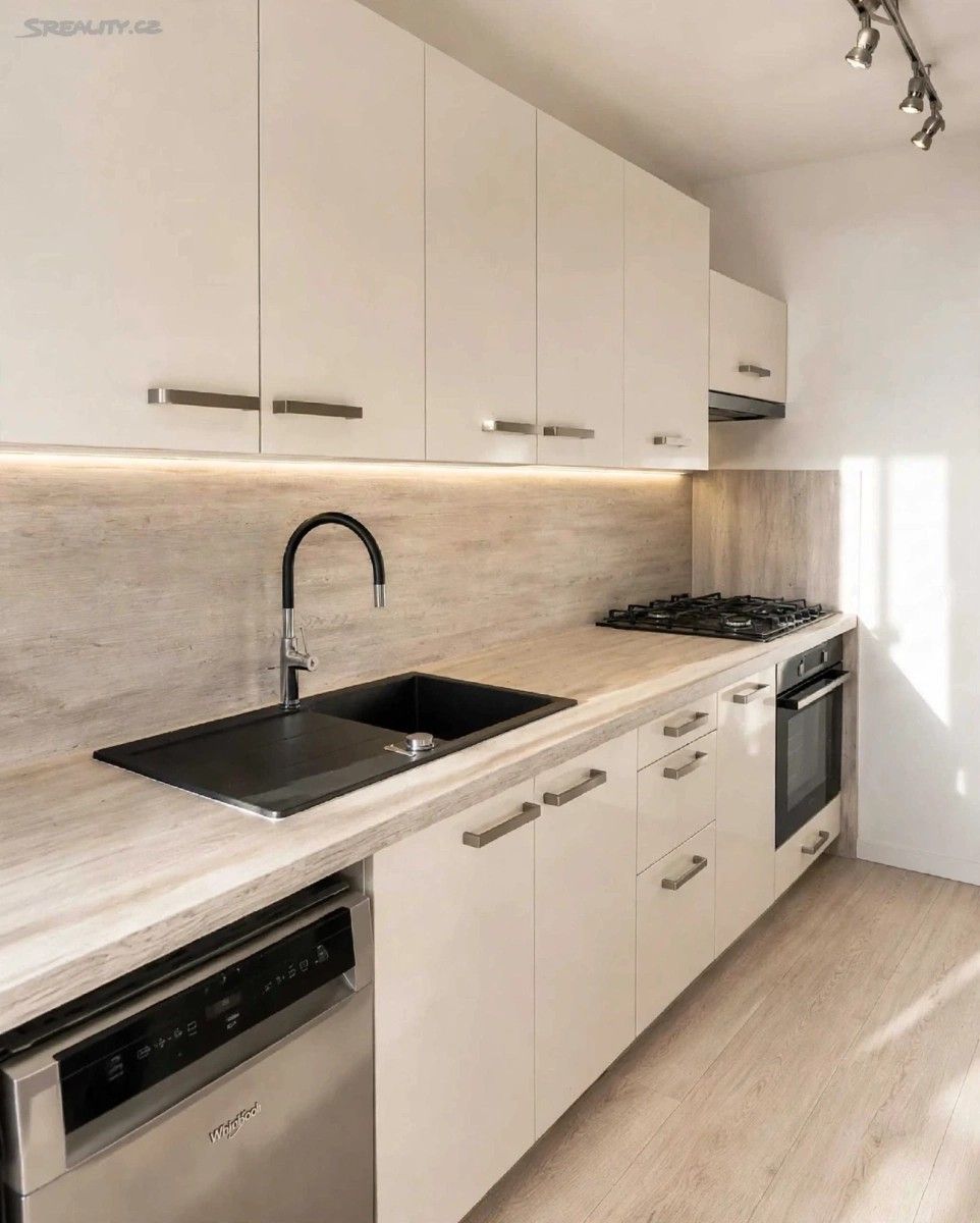 3+kk, Anny Drabíkové, Praha - Háje, 63 m² - 1