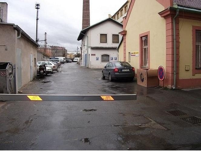 Pronájem kancelář - Petrohradská, Praha 10 - Vršovice, 22 m² - 2