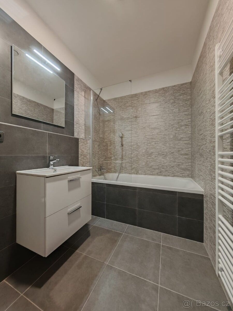 Pronájem byt - Svitavy, 568 02