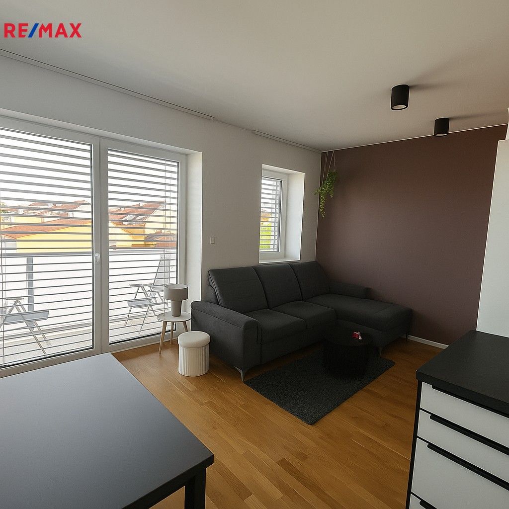 Pronájem byt 2+kk - Hornická, Dubňany, 42 m²