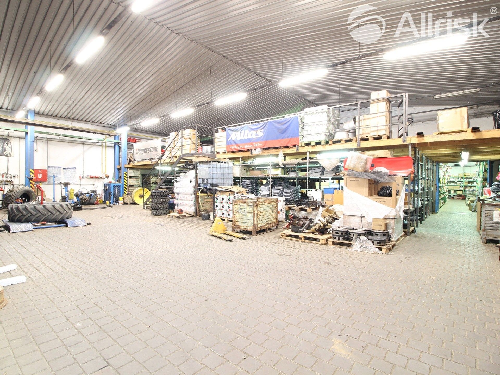 Sklady, Brno, 619 m²