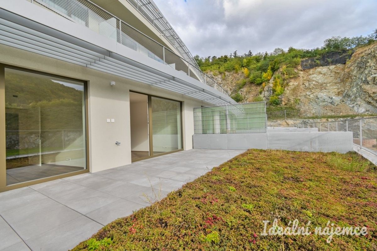 Pronájem byt 2+kk - Bystrcká, Brno, 49 m²