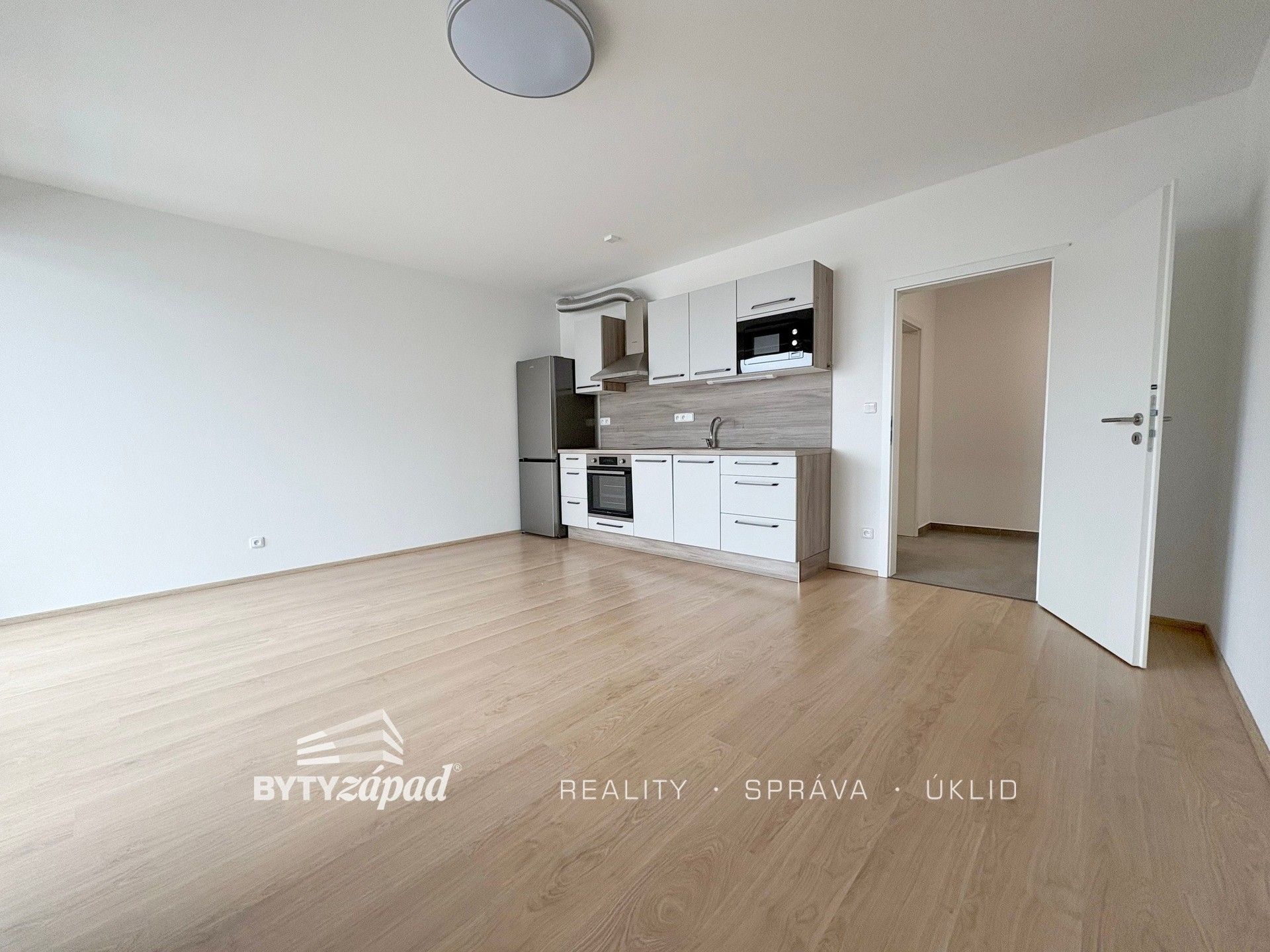 Pronájem byt 2+kk - Safírová, Plzeň, 56 m²