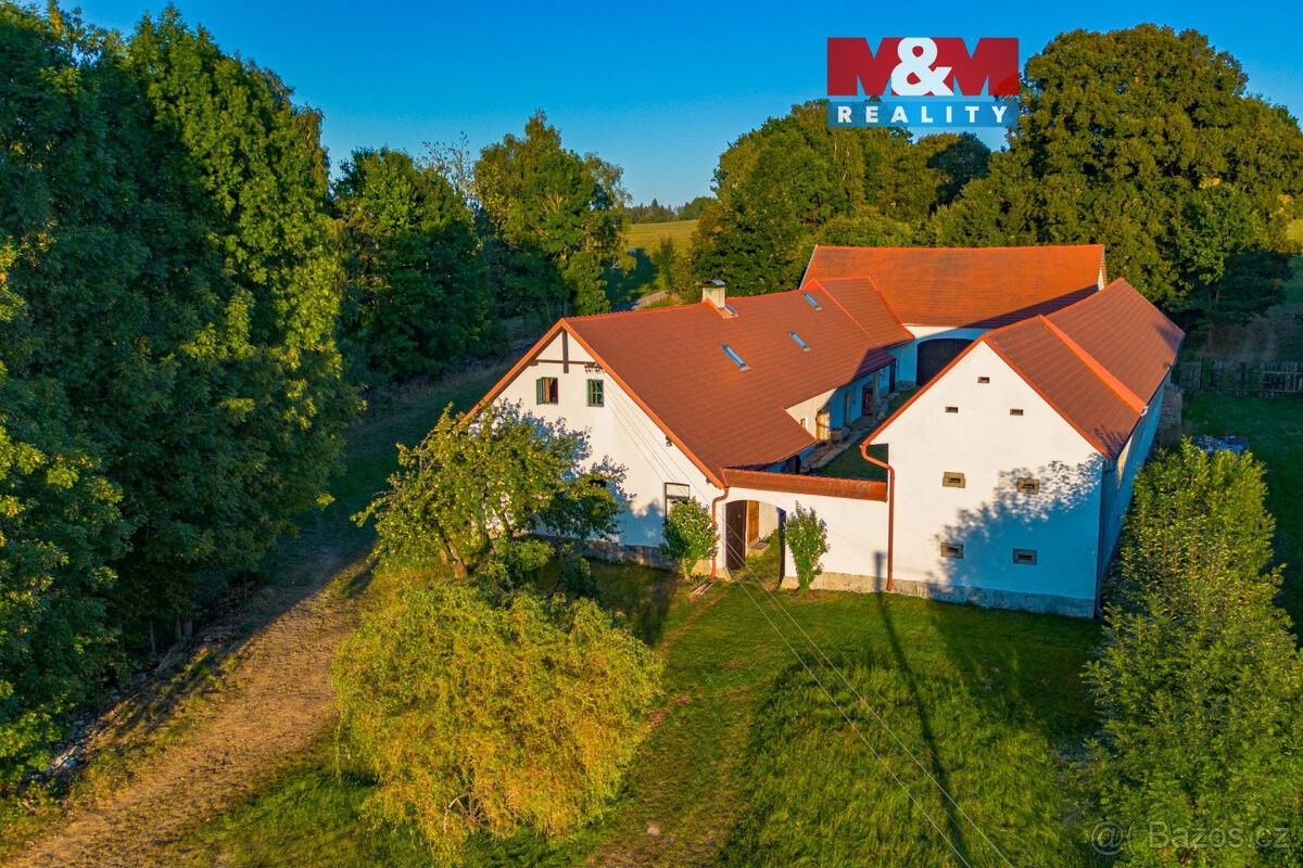 Rodinné domy, Žirovnice, 394 68