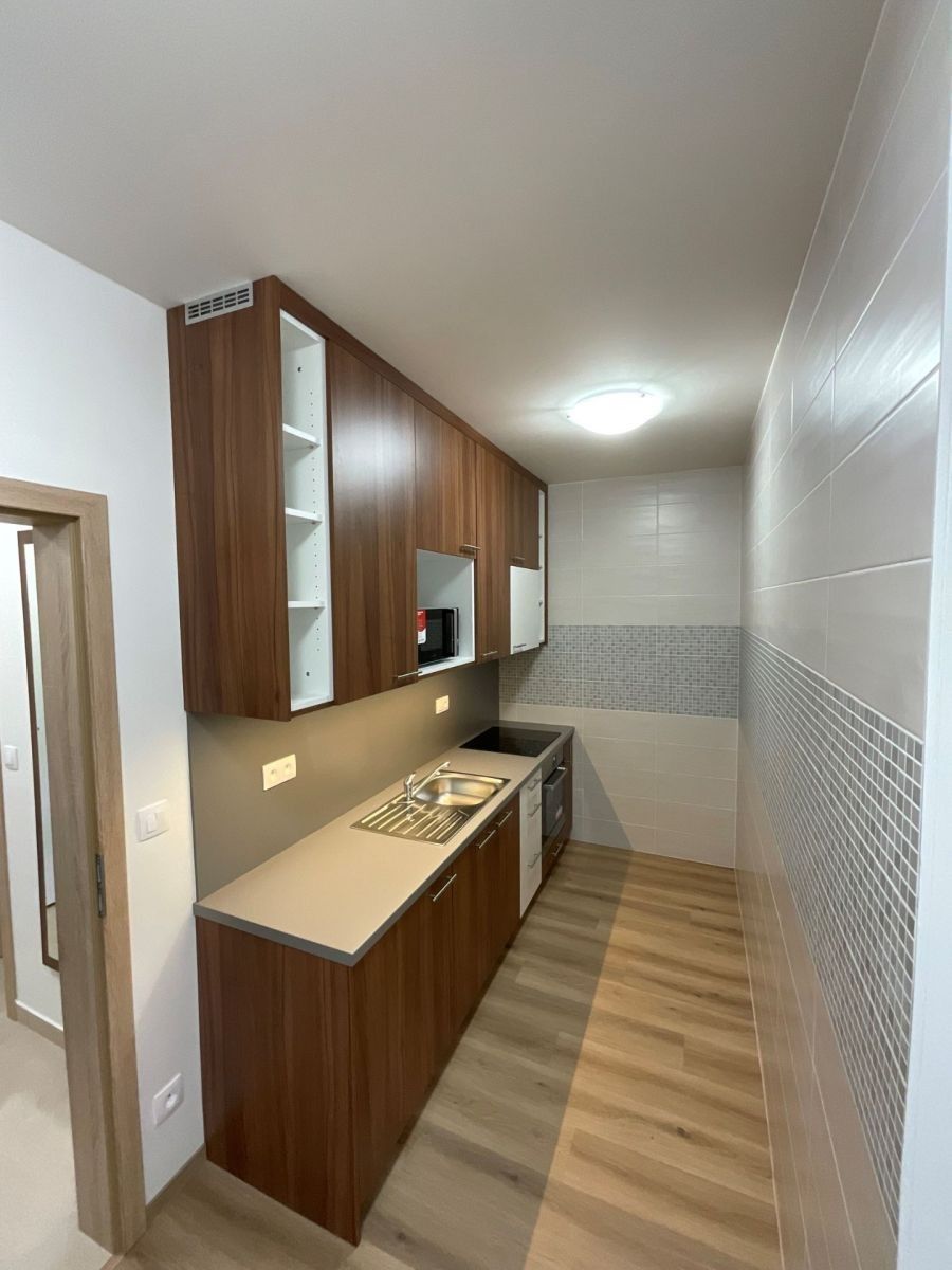 Pronájem byt 1+kk - Žitavská, Jihlava - Horní Kosov, Kraj Vysočina, 40 m² - 5