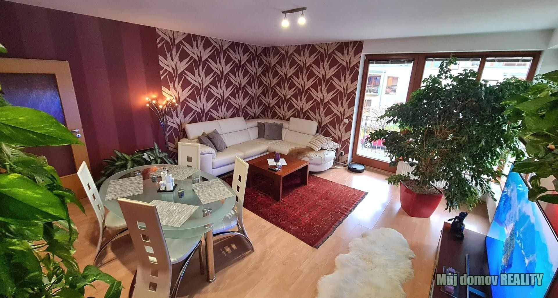 Pronájem byt 2+kk - Pickova, Praha, 54 m²