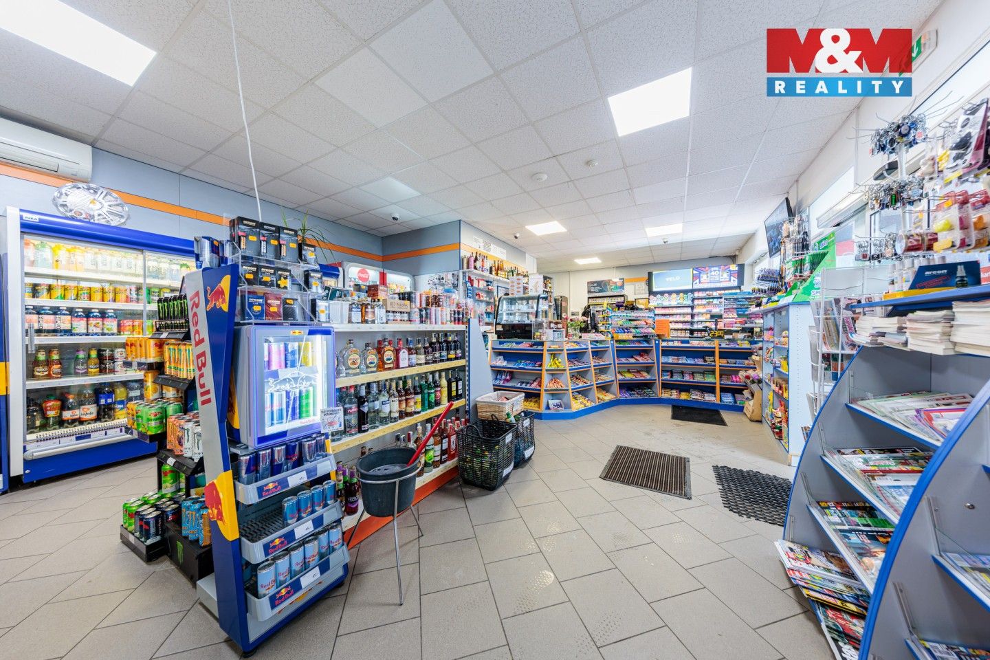 Prodej obchodní prostory - Mezirolí, Nová Role, 120 m²