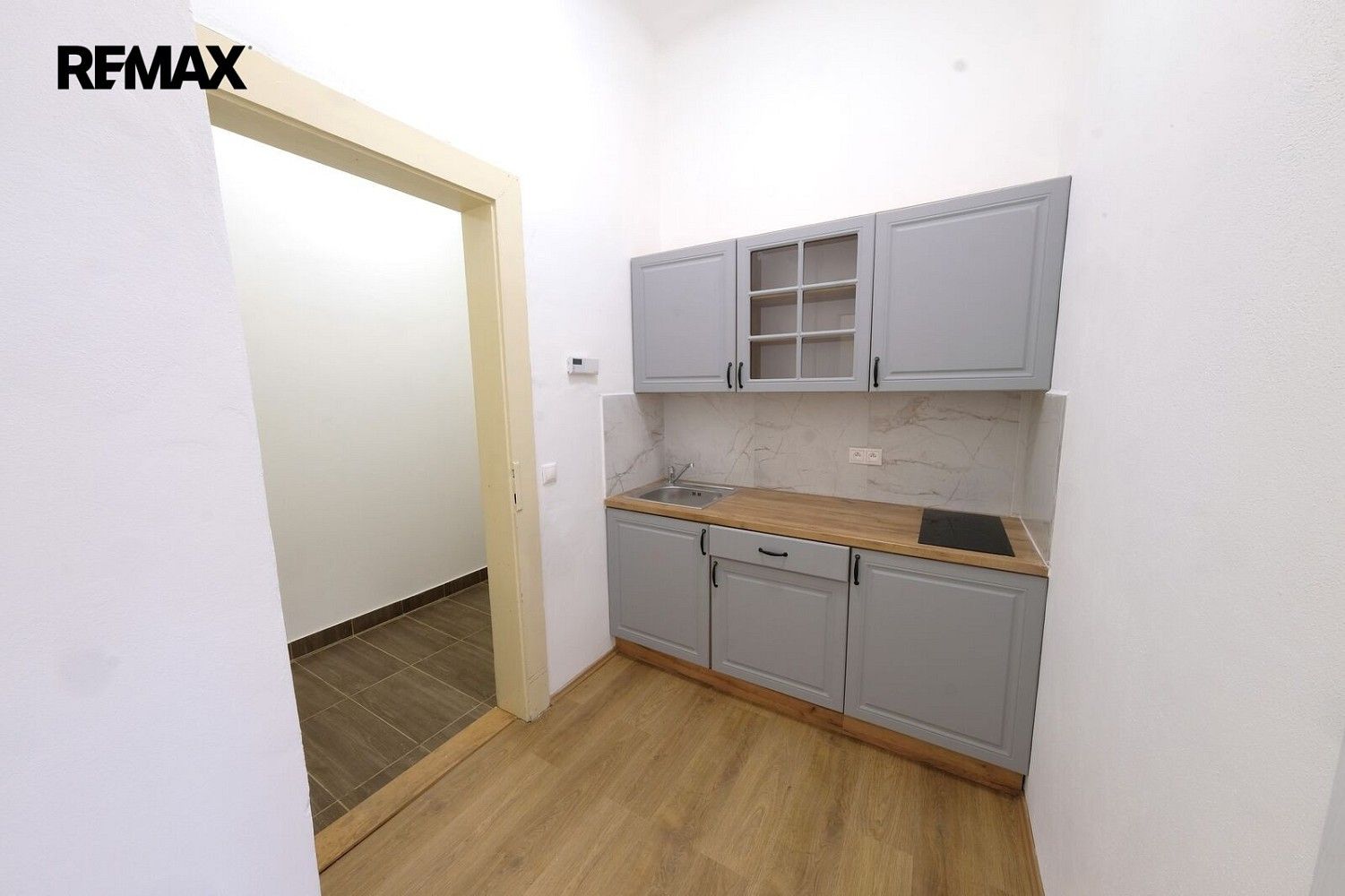 2+kk, Praha - Libeň, okres Praha 8, Hlavní město Praha, 35 m² - 1