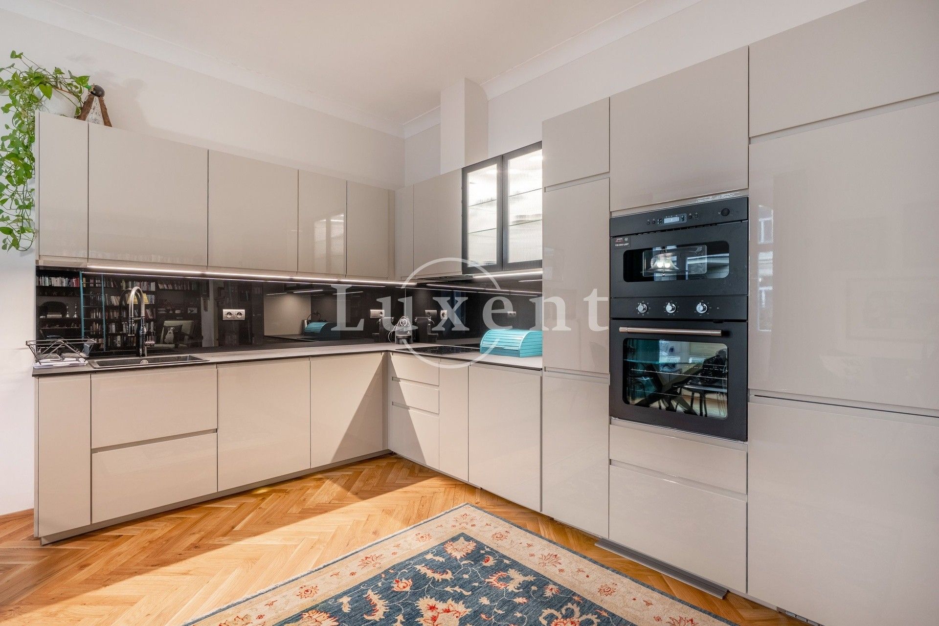 Pronájem byt 3+kk - Šmeralova, Praha, 111 m²