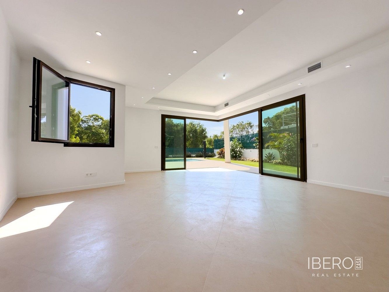 Prodej rodinný dům - Estepona, Španělsko, 326 m² - 5