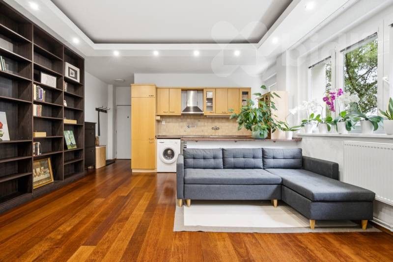 2+kk, Svojsíkova 1437, Praha Břevnov, 43 m²
