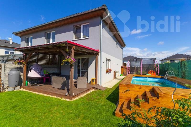 3+kk, Polerady, 81 m²